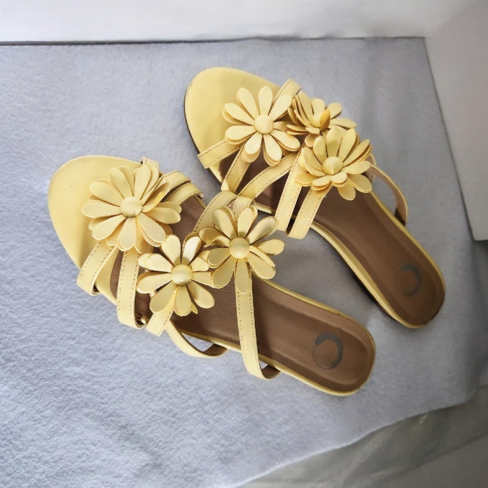 Chic Yellow Floral Women's Sandals